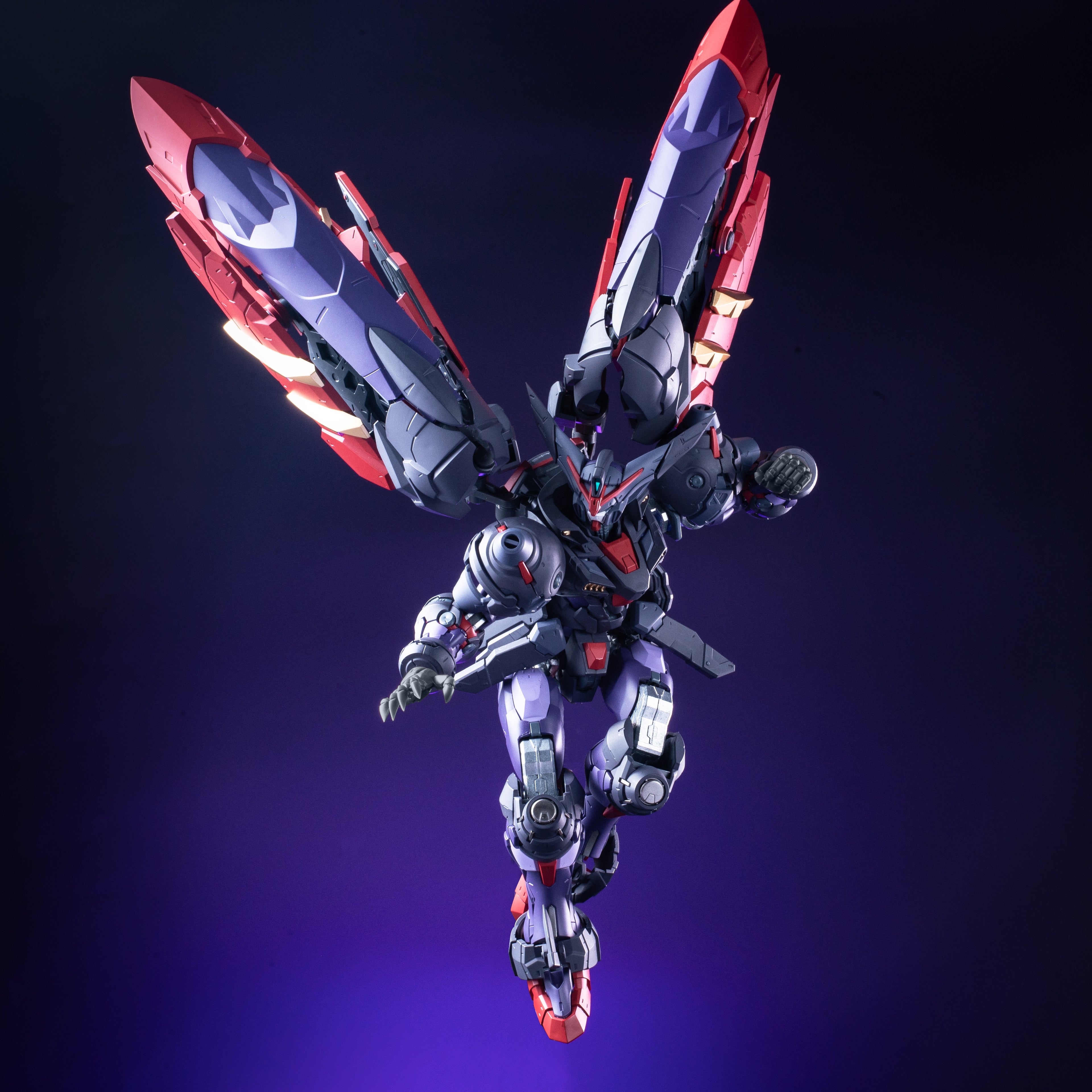 燃魂武道會 MG 1/100 BS01 宗師 東方不敗 合金骨架 拼裝模型